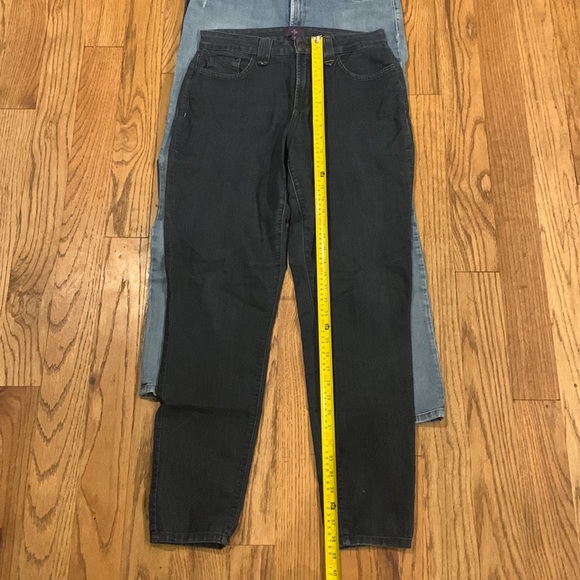 Bundle of 4 Size 8 NYDJ Slimming Leggings Jeans - Picture 7 of 14